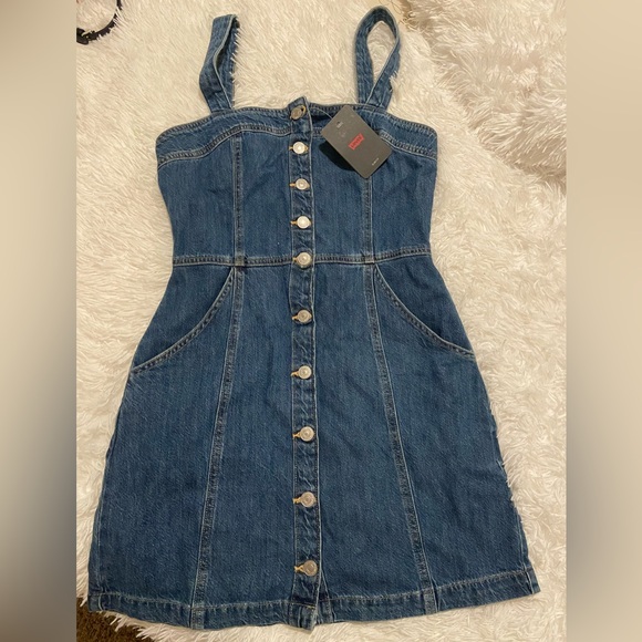 NWT Levi’s denim mini dress - Picture 1 of 5